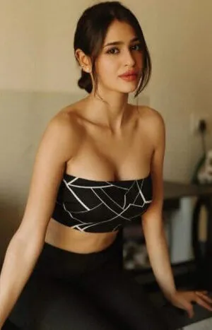 model call girls in Chhatarpur 