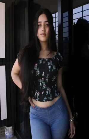 call girl service in Chhatarpur 