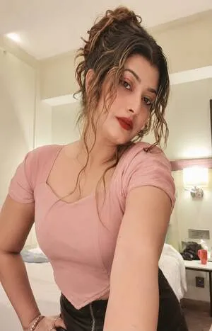call girls in Chhatarpur 